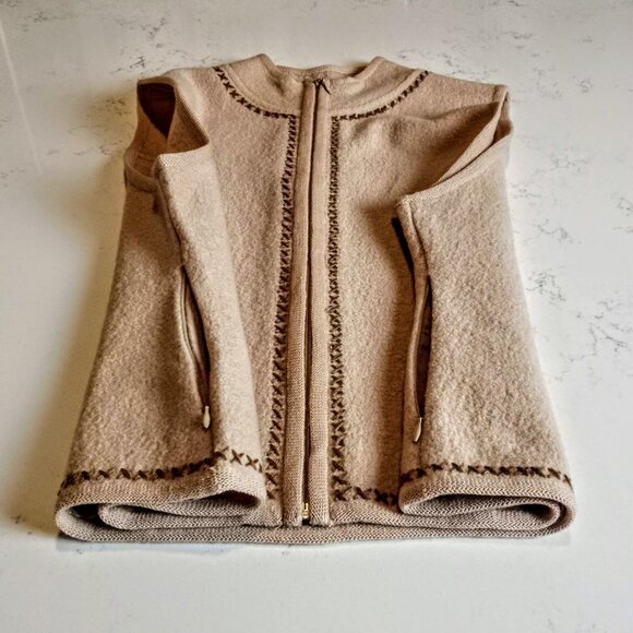 Icelandic Design Beige Topstitch Wool Zip Vest - Picture 4 of 8